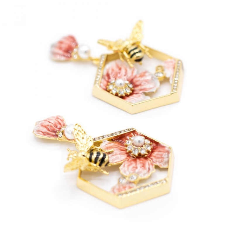 Enamel Bee Flower Set