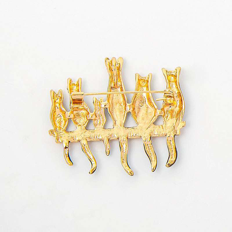 Drop Diamond Cat Brooch