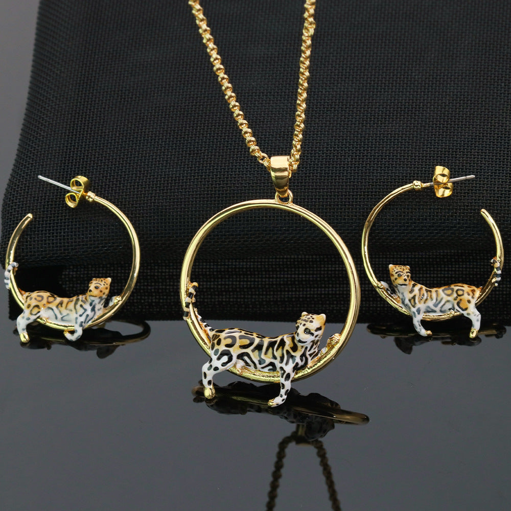 Lounging Leopard Set