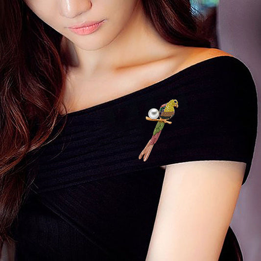 Natural And Simple Bird Brooch